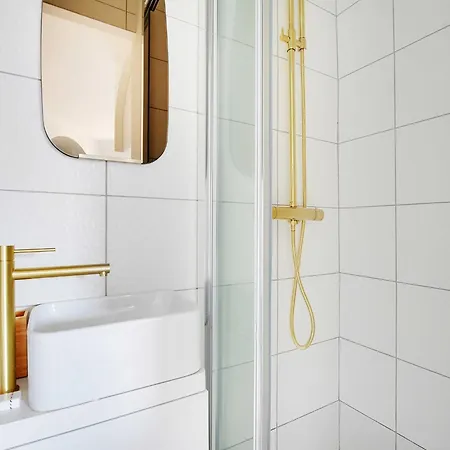 شقة Newly Renovated 2p- Elysee St-honore *